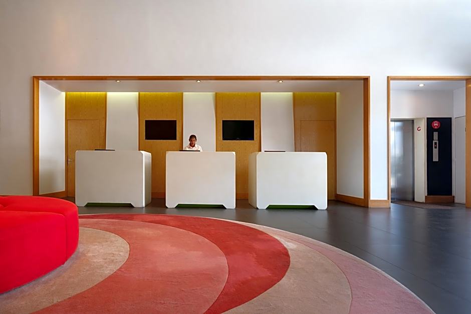 MÙ Hotel