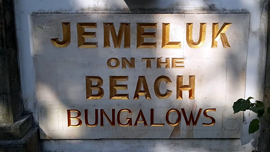 Jemeluk Beach Bungalows