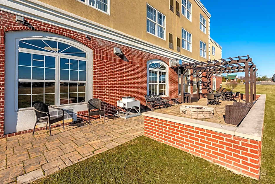 Country Inn & Suites by Radisson, Findlay, OH