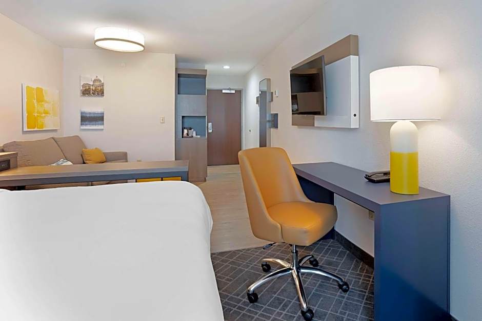 Comfort Inn & Suites Mountain Grove US-60