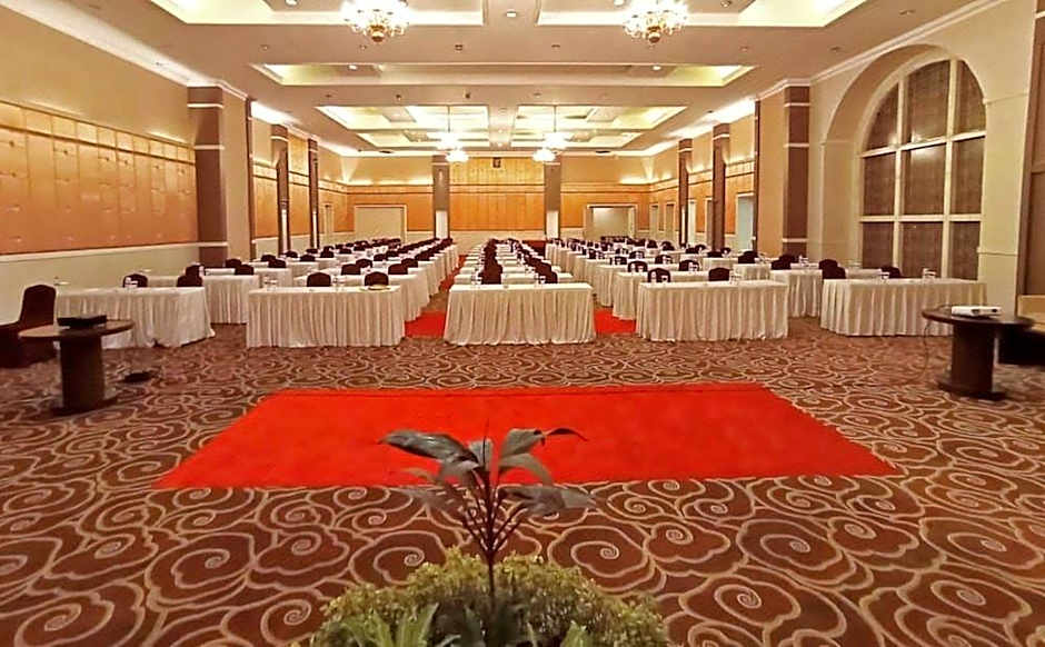 AZHIMA Resort and Convention