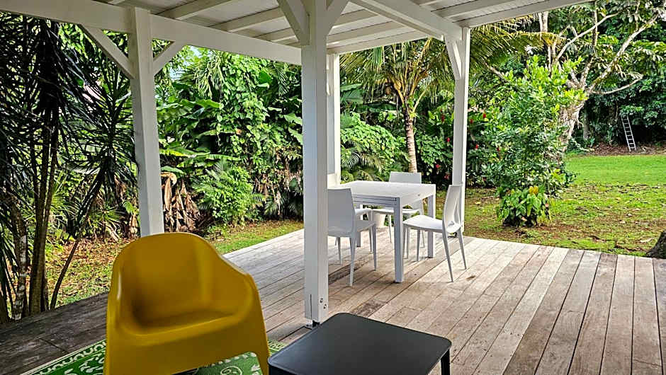 Habitation Villa Les Cassias