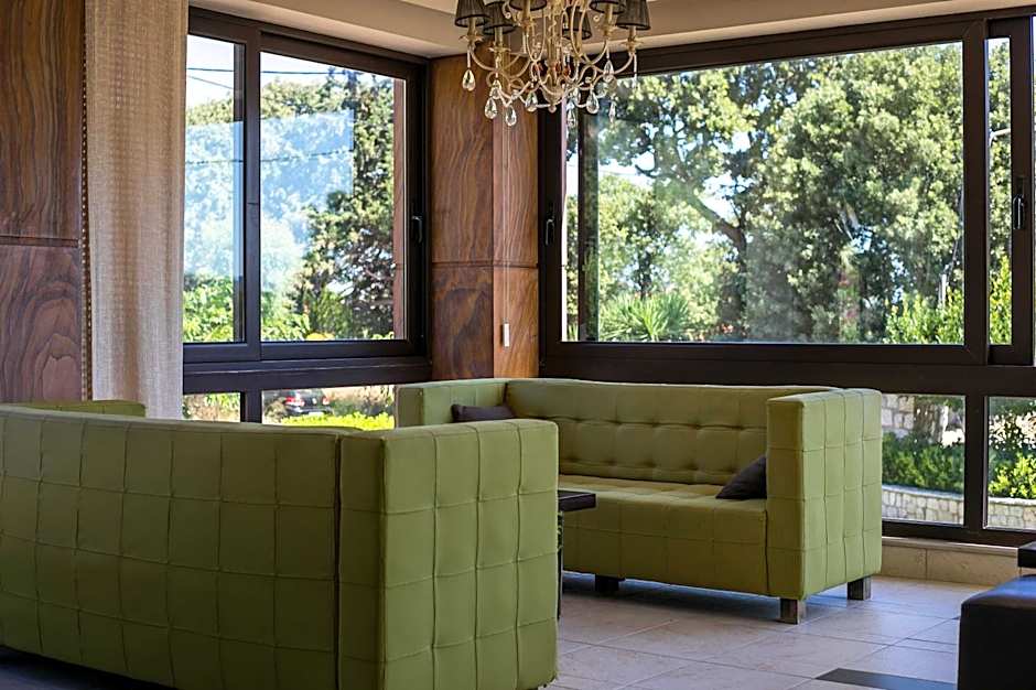 Santa Helena Hotel