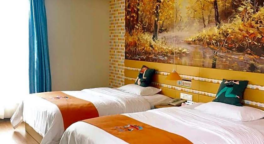 Pai Hotel Huai'an Jinhu Huanyu Square