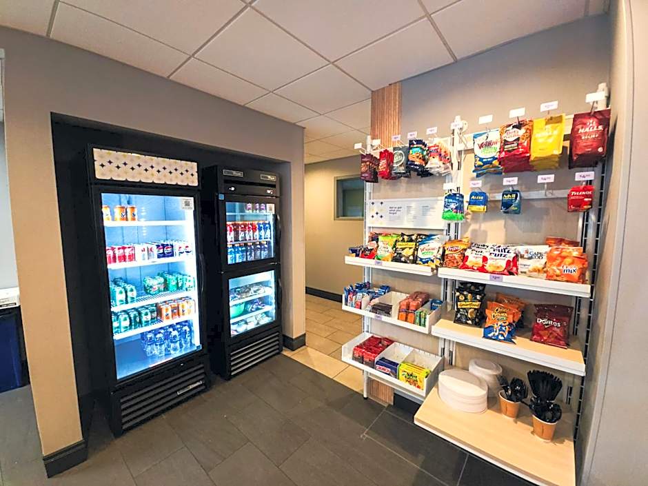 Spark by Hilton Mechanicsburg