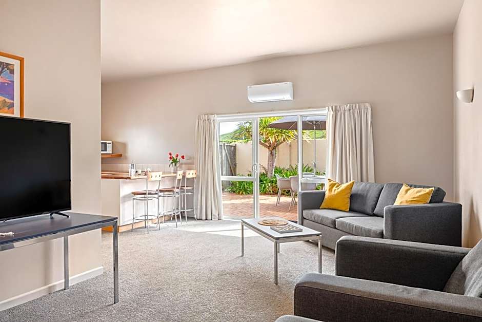 Ocean Beach Motor Lodge