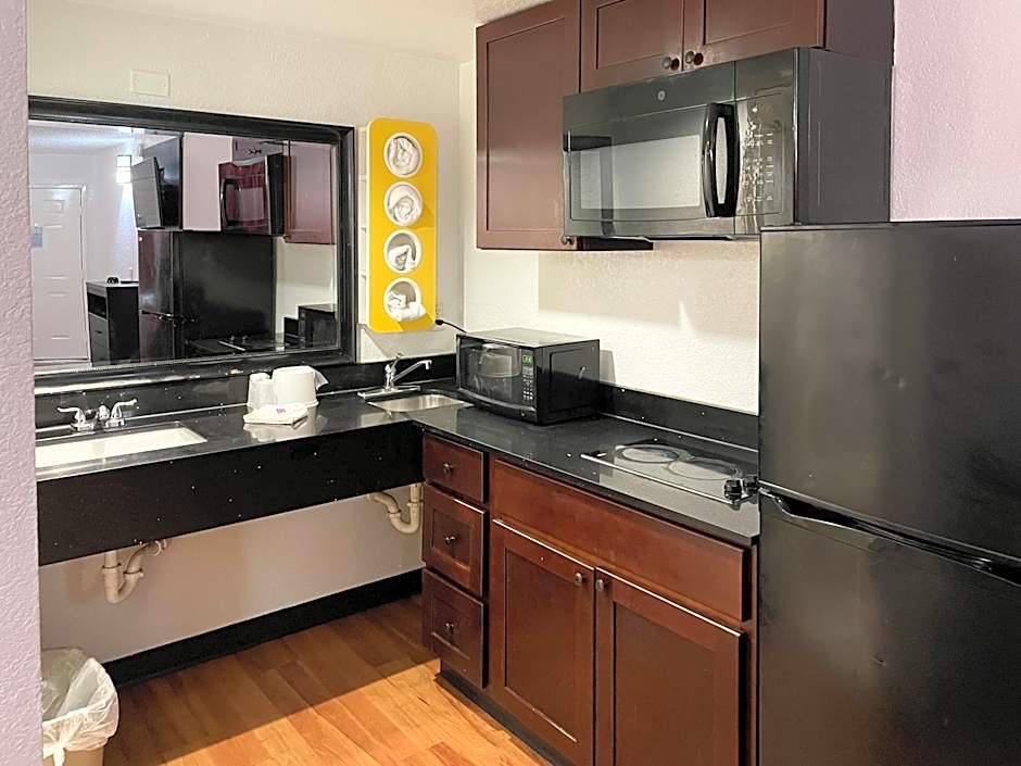 Studio 6 Houston TX Brookhollow