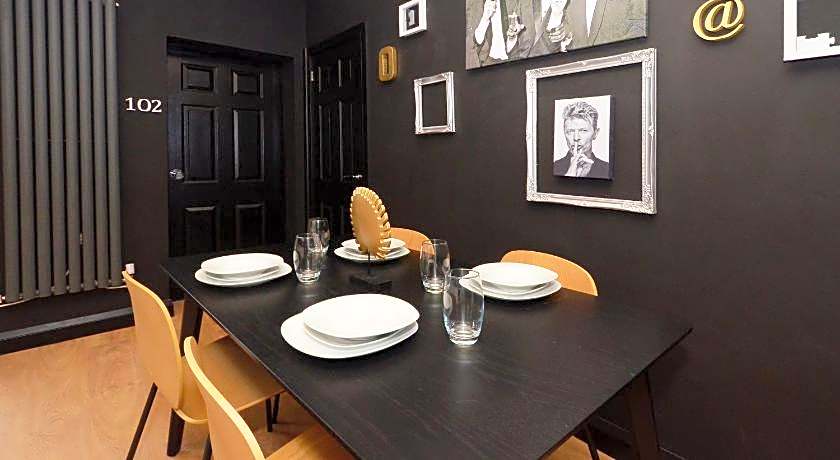 Townhouse PLUS @ 301 West Street Crewe