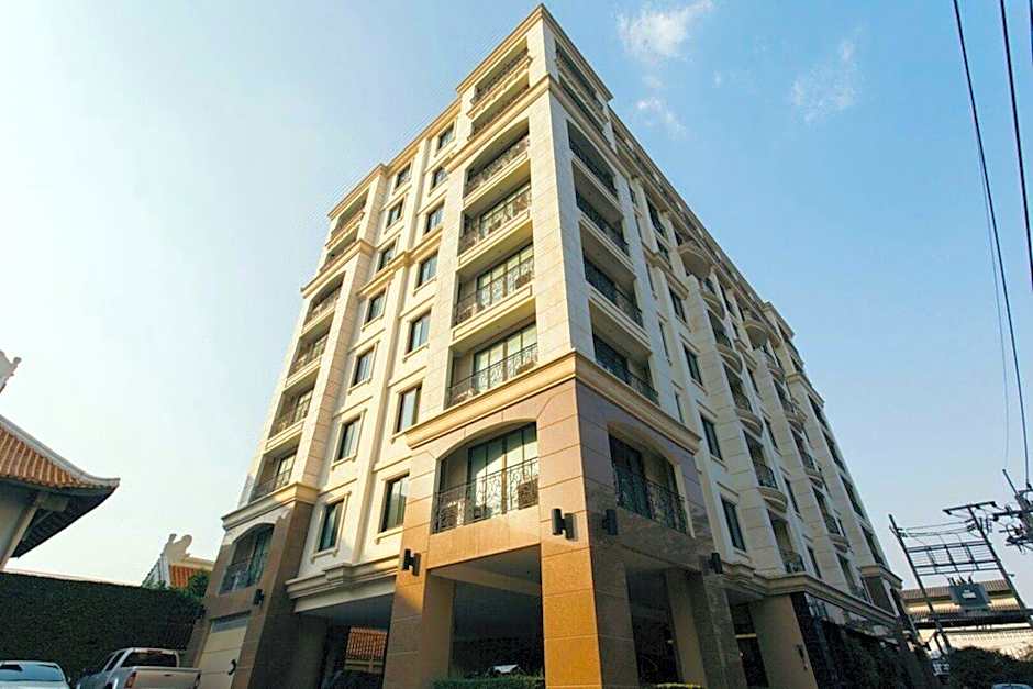 Thomson Residence Hotel