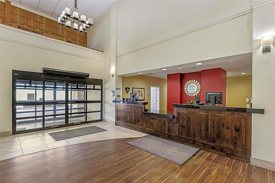 Best Western Plus Hudson Hotel & Suites