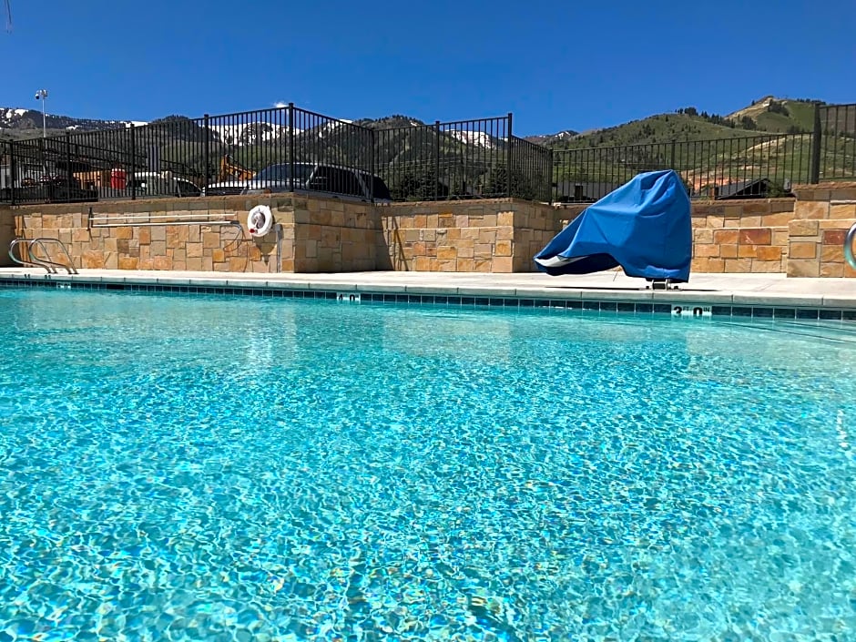 Blackstone by Canyons Village Rentals