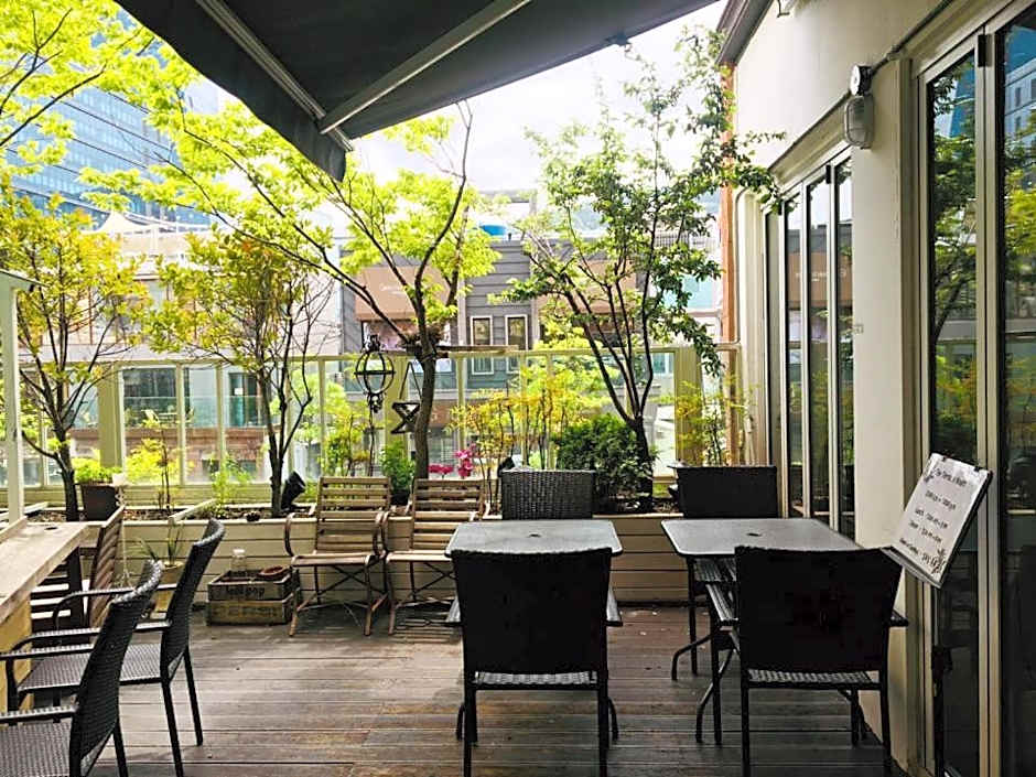 GONGGAN Residence Hotel