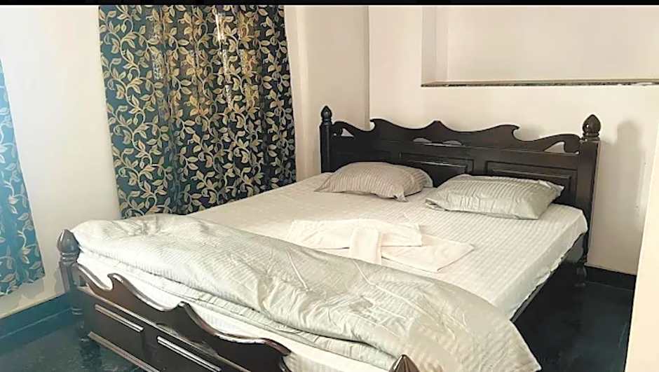 MOON FLOWER GUEST HOUSE