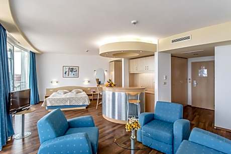 Two-Bedroom Apartment with Sea View
