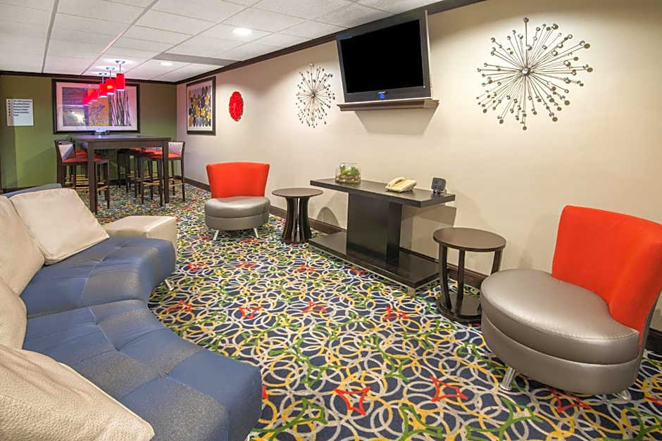 Holiday Inn Express Brookpark-Cleveland Airport Hotel By IHG