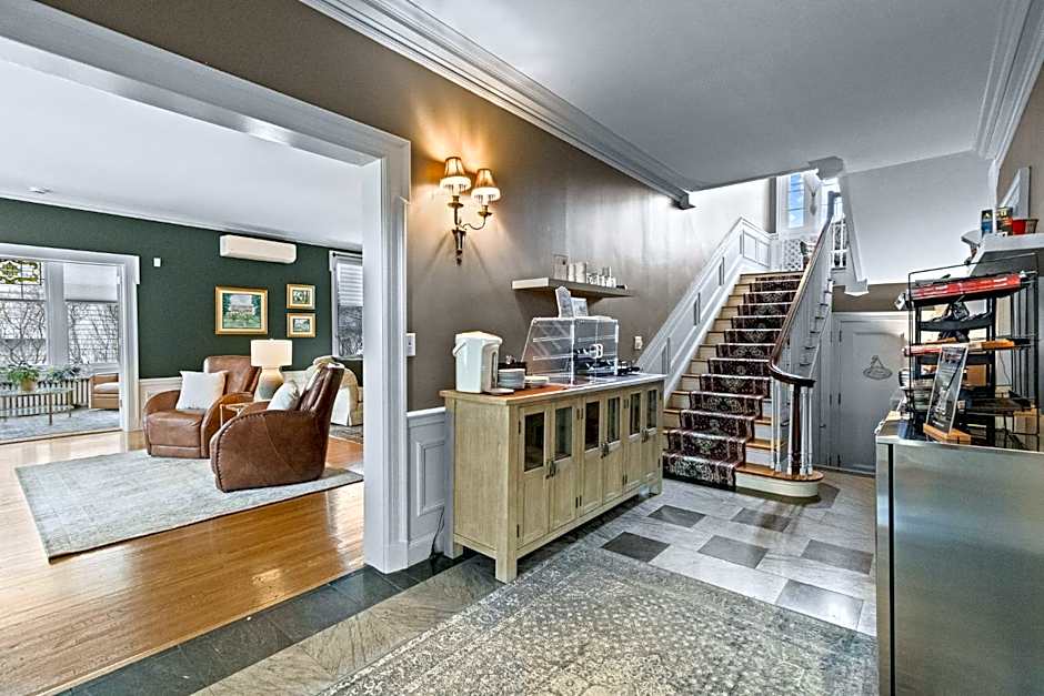 Salyards Mansion - Boutique Collection by Heirloom – Duluth, MN