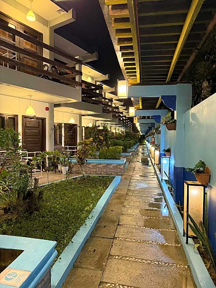 Ferellee Beachfront Inn