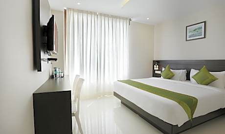 Treebo Sunrise IG Road