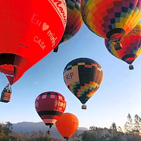 HOSPEDAGEM LA NO SITIO