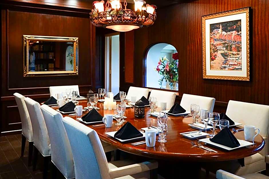 Hilton Palm Beach PBI