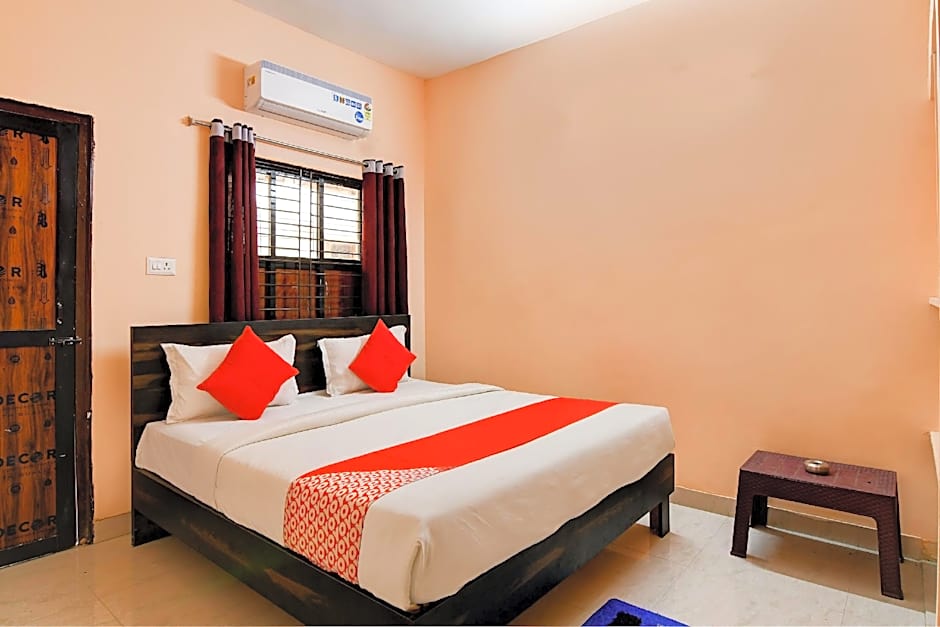 Hotel O S S Guesthouse