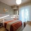 Hotel Ombretta Mare
