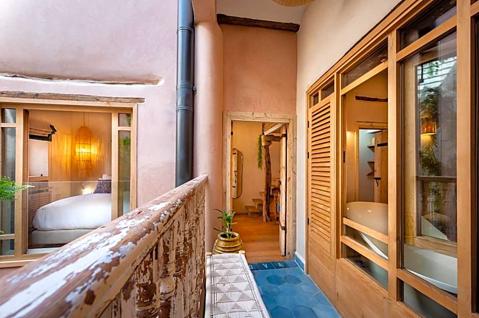 Mama Lova Hôtel, Riad, Restaurant & Spa