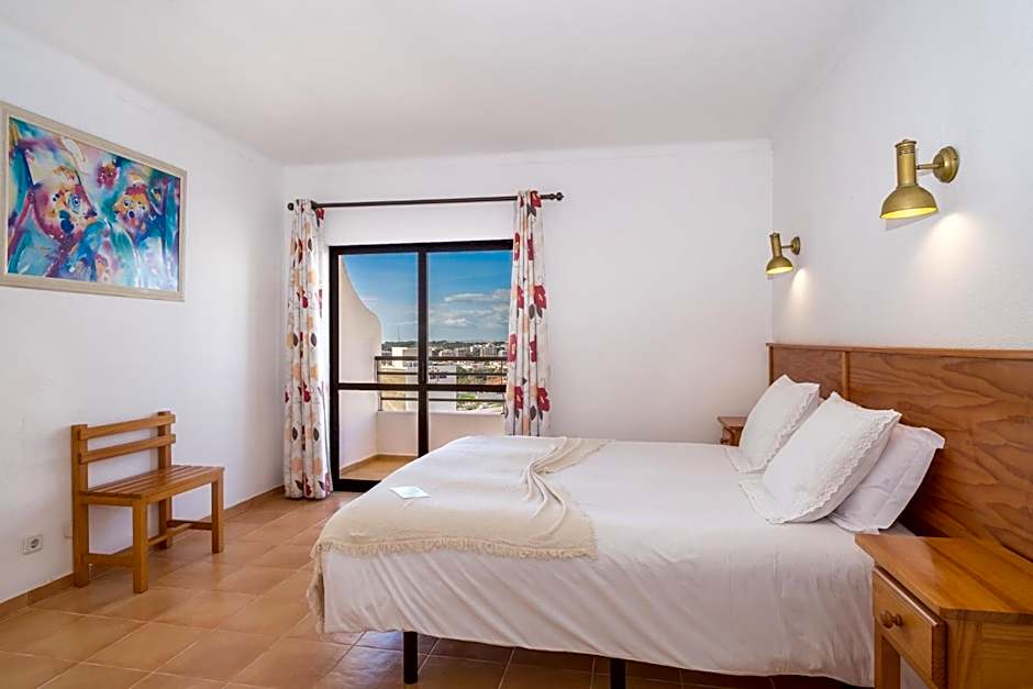Photo 1 of 5 of 1 Bedroom Apartment, Balcony