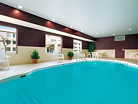 Baymont by Wyndham Anderson