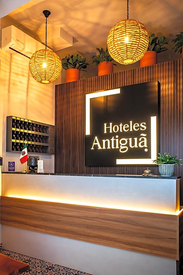 Hoteles ANTIGUA - SANTA LUCIA MTY