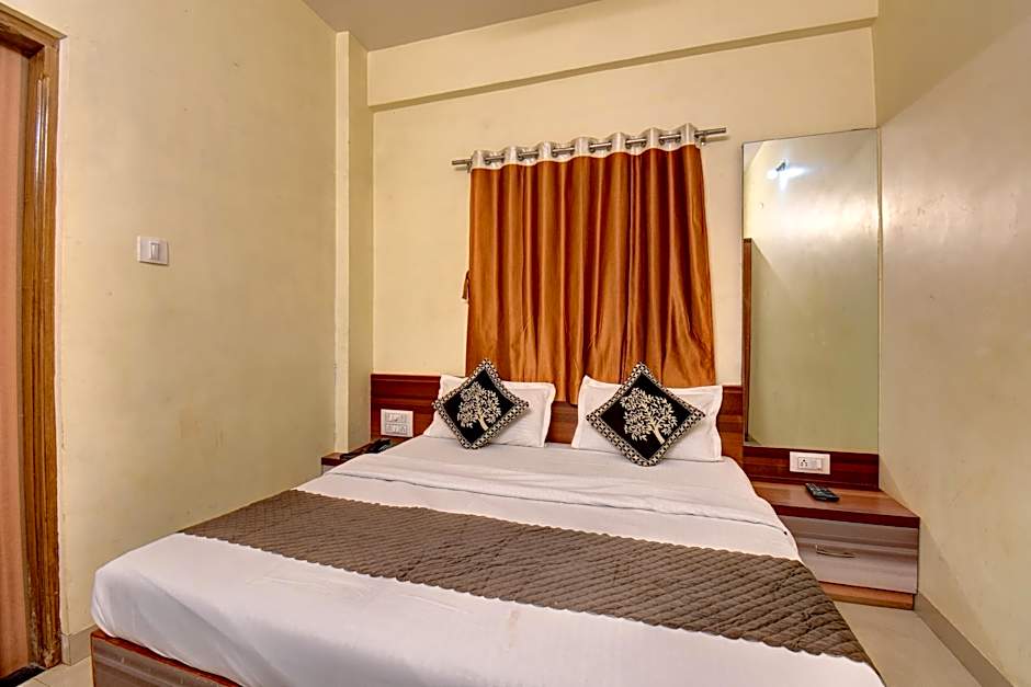 Hotel Padmavati Palace