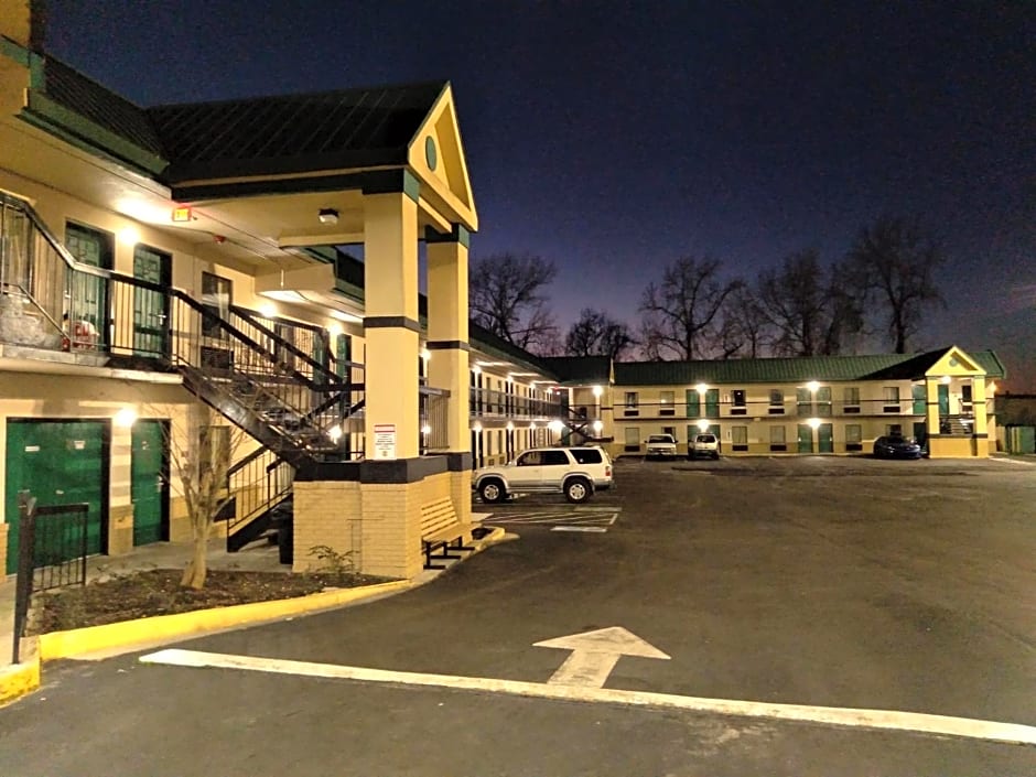 Super 8 by Wyndham Columbia