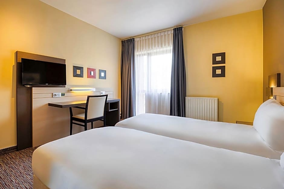 B&B HOTEL Mons Centre