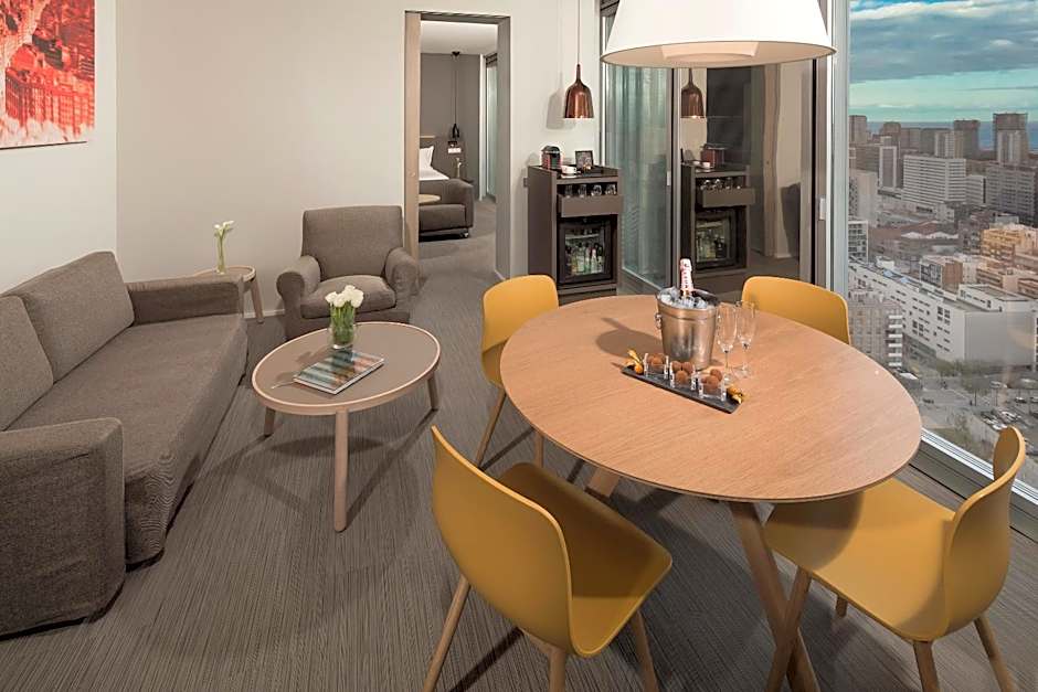 Meliá Barcelona Sky