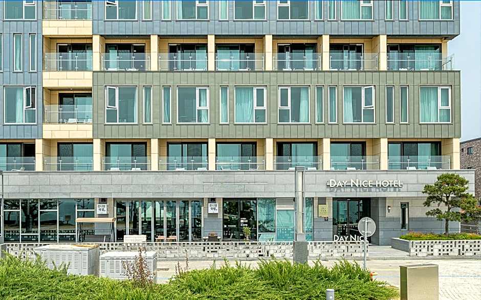 Daynice hotel