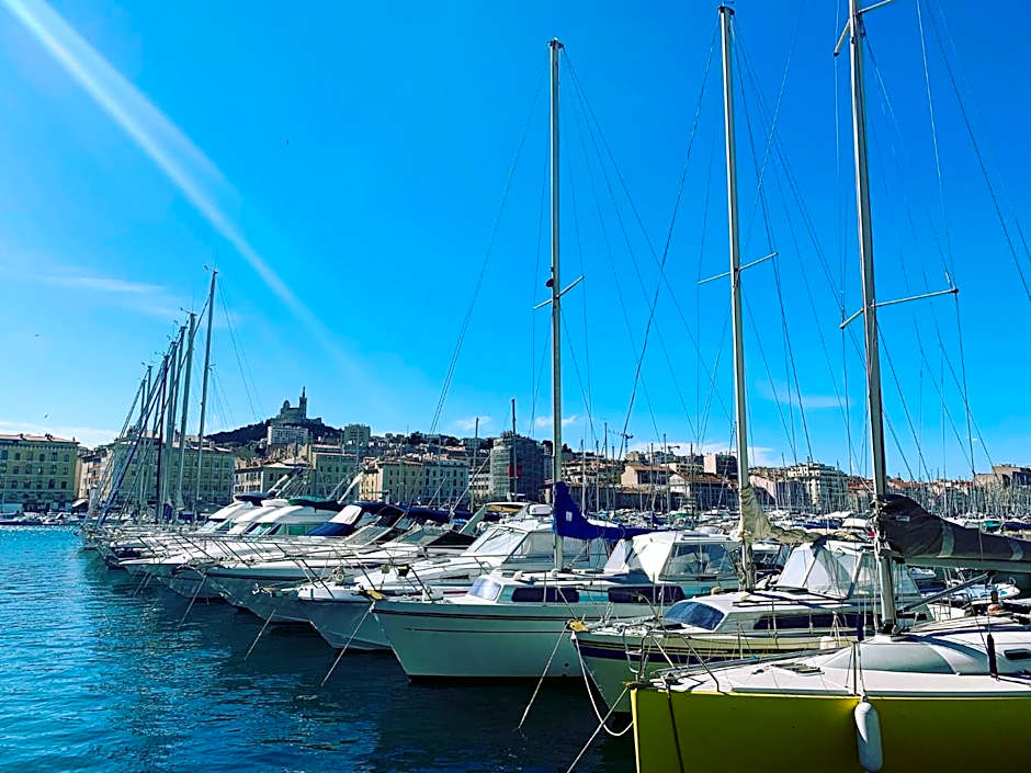 Suite privée du balcon du vieux port Marseille