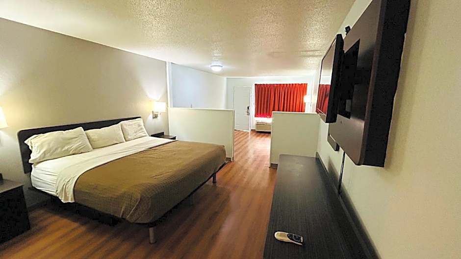 Super 7 Inn By OYO Tupelo Hwy 178