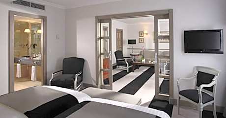 Grand Suite The Level