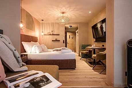 King Room with Mountain View