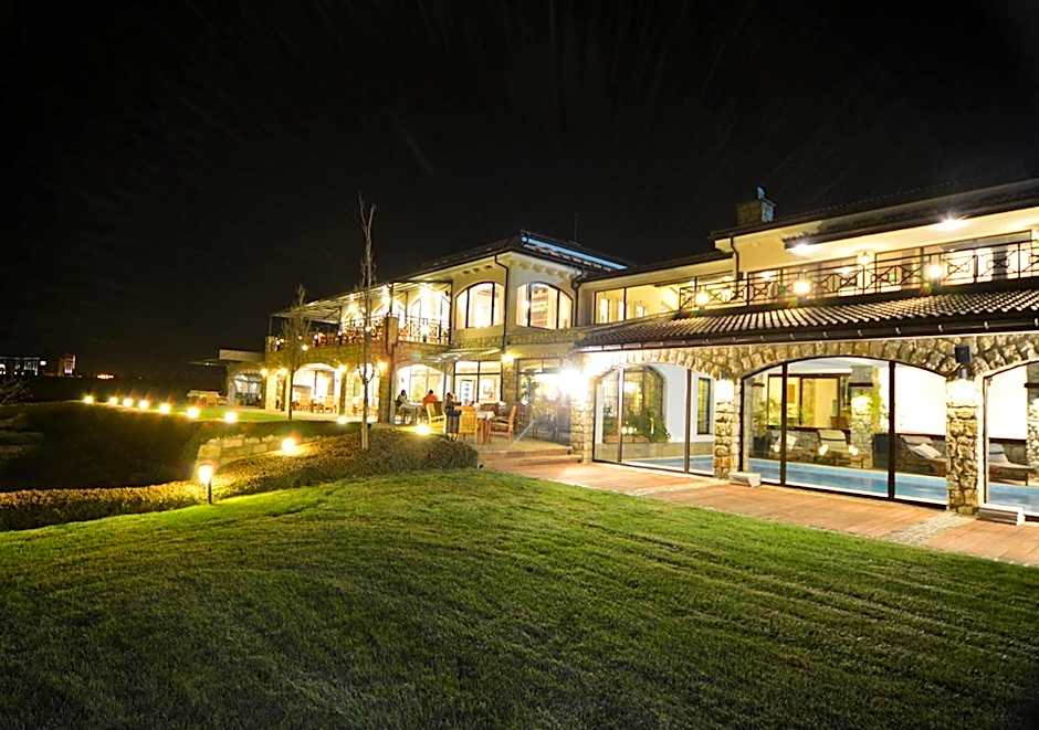 Club Residence at BlackSeaRama Golf
