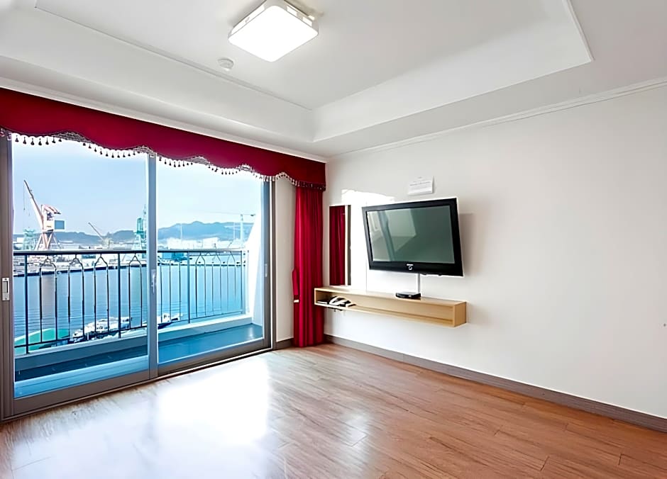 Tongyeong Bay Condo Hotel