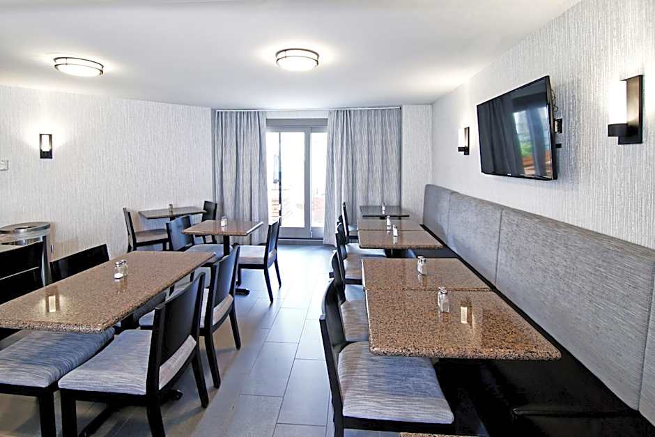 Best Western Plus Banff International Lodge