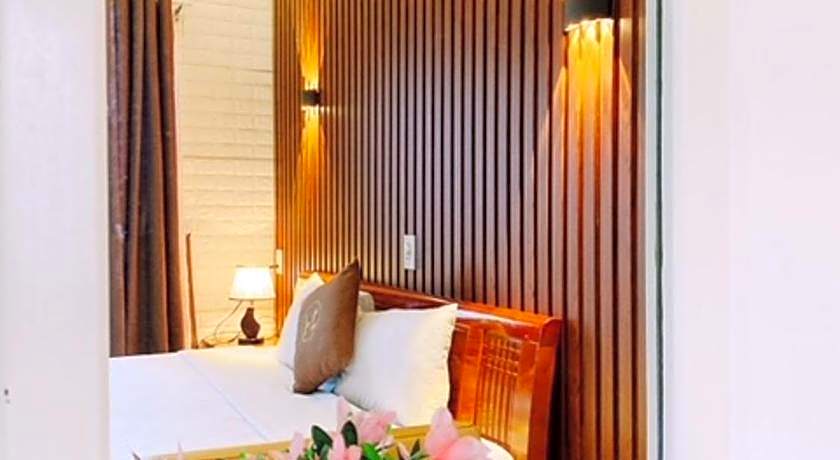 Poetic Hue Hotel & Spa