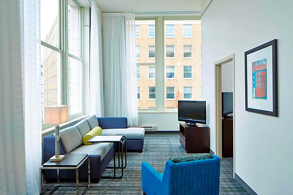 Residence Inn by Marriott Milwaukee Downtown