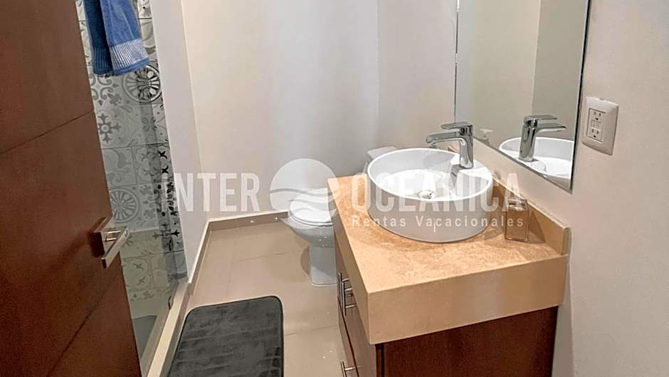 Pool with the best view of the Marina Mazatlán