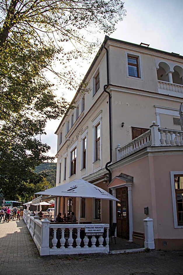 Grandhotel Sluchátko - EX Zámecký hotel