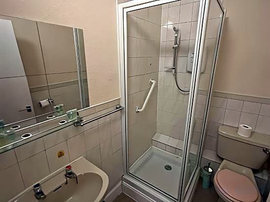 Mackay's Spa Lodge Hotel