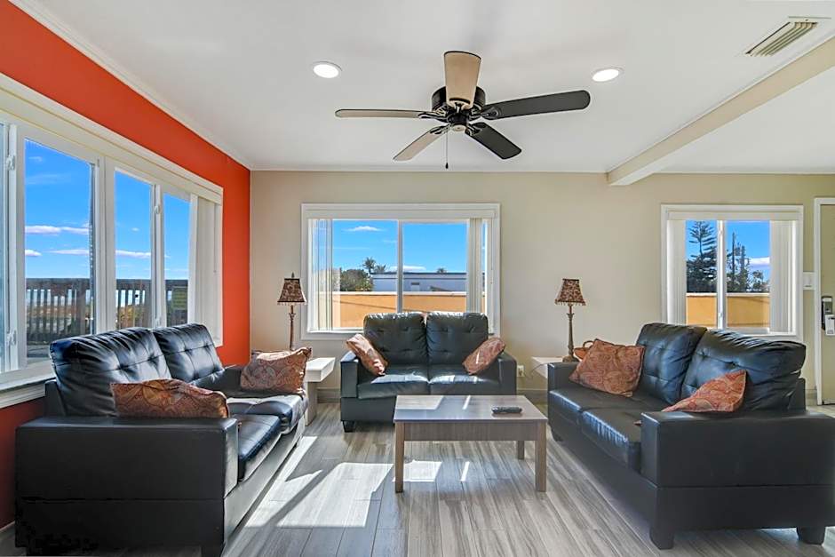 Anthony's on the Beach