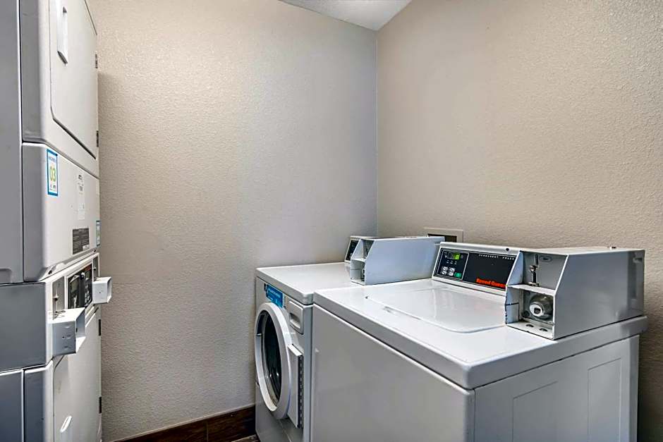 Comfort Inn & Suites - Chesterfield