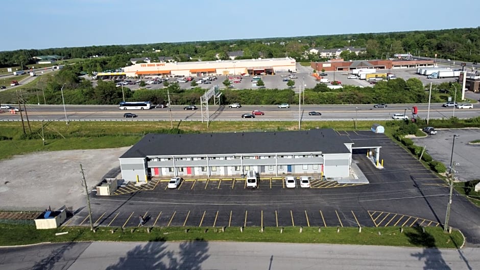 Days Inn by Wyndham Indianapolis East Post Road